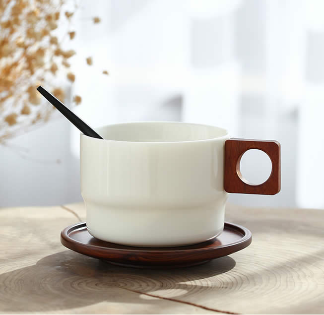 Brief Art Ceramic Coffee Cup With Wooden Handle