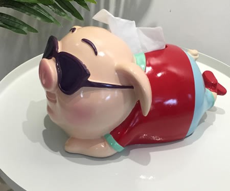 Cute funny cartoon pig tissue box desktop decoration