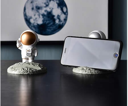 Fun mini cartoon astronaut cell phone holder