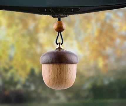 Wooden Acorn Shaped Car Aromatherapy Essential Oil Diffuser