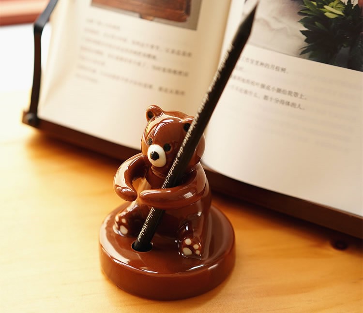 Bear Pen Holder in an Embrace