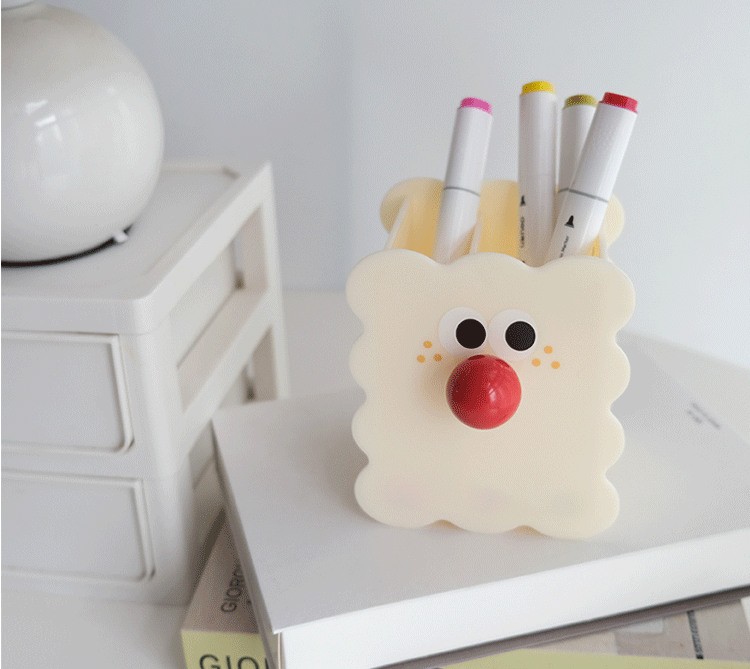 Big Nose Cartoon Biscuit Pen Holder, Funny Desktop Organization
