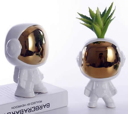Ceramic  Astronauts Sculpture Home Decor Vase 