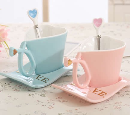 Ceramic Heart-Shaped Coffee Mug with Saucer 