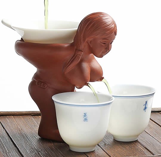 Ceramic Women‘s Breasts Tea Dispenser