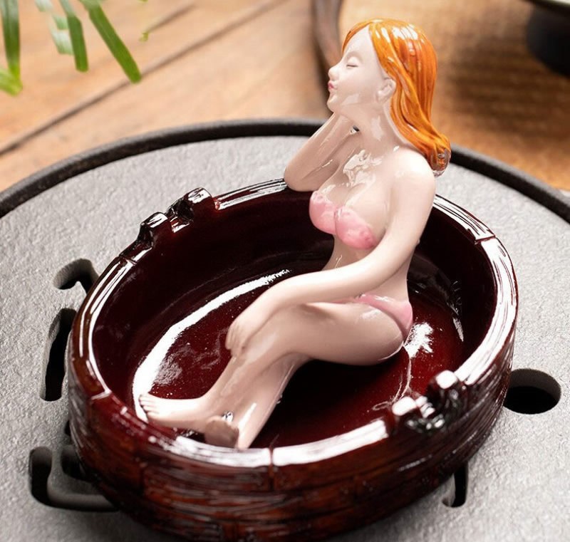 Color-Changing Sexy Bikini Girl Ashtray