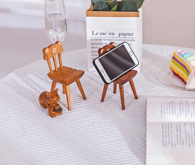 Desktop Cute Cartoon Bear Wooden Chair Phone Holder