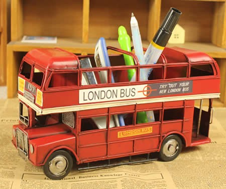 London Double-Decker Bus  Model Kit Pencil Holder