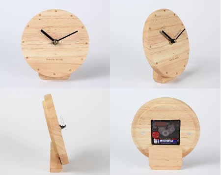 Modern Style Wooden Desk Clock 