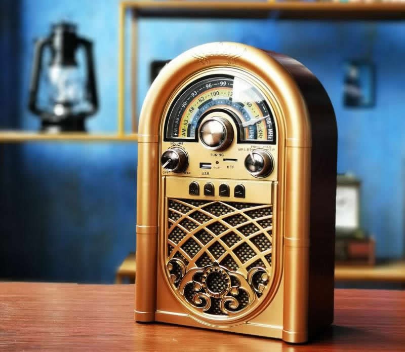 Nostalgic Retro Radio with Bluetooth Speaker Functionality