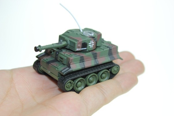 Micro Wireless RC Tank