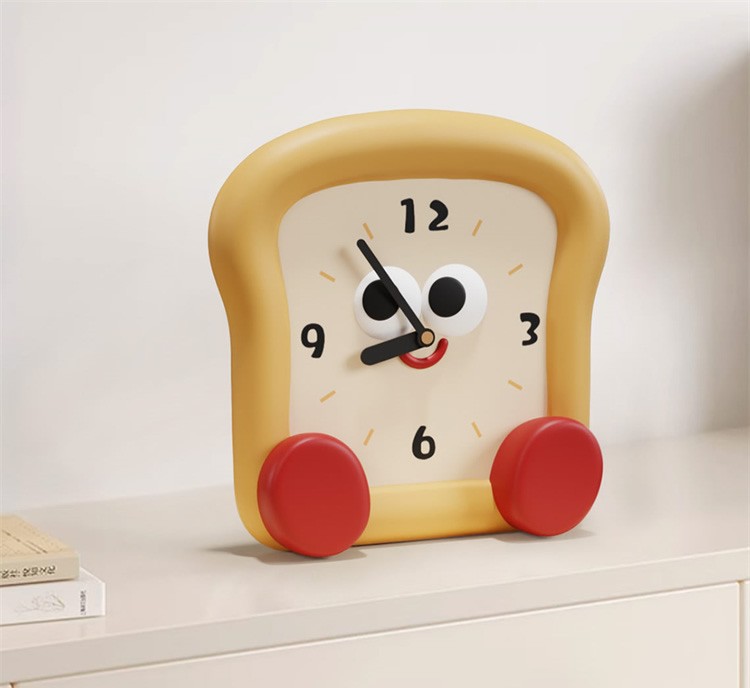 The Toast Clock:Meet Your New Favorite Desk Buddy