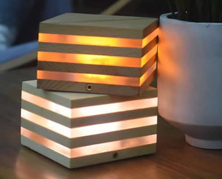 Wooden USB Mini Cube Table Lamp