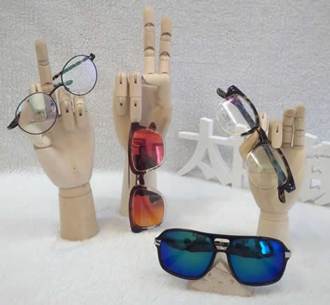 Wooden Hand Form Sunglasses Glasses Holder / Spectacle Display Stand