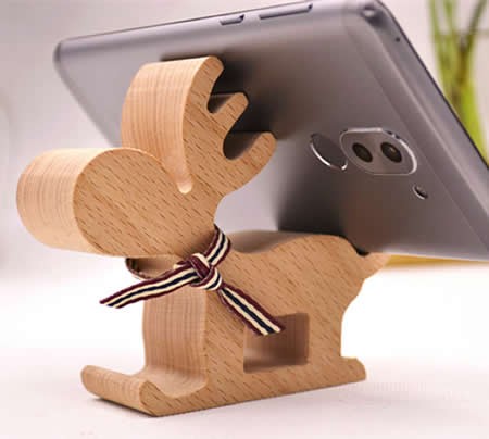 Wooden David's Deer Shaped Mobile Phone iPad Holder Stand