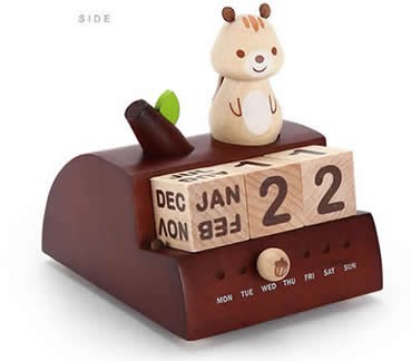 Wooden Squirrel Music Box Perpetual Calendar