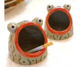 Fun Frog Big Mouth Ashtray