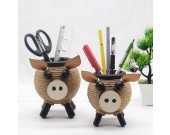 Cute Pastoral Pig Pen Holder