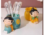 Classical Cartoon Girl Pen Holder