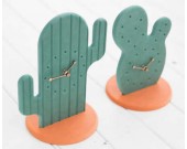 Fashion Cactus Noiseless Desk Clock