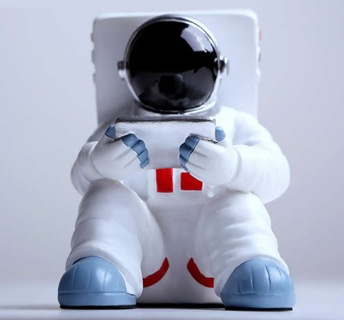    Cartoon Astronaut Shaped Mobile Phone iPad Holder Stand