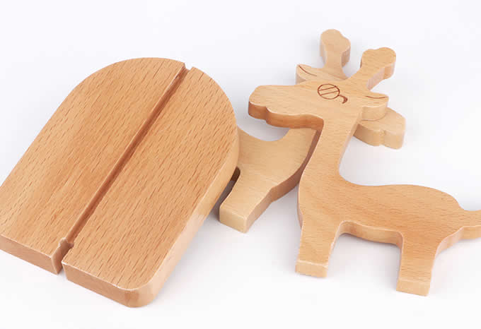  Wooden Animal Cell Phone Stand Charging Dock Holder