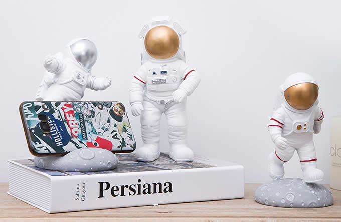   Astronauts Figures Smartphone Stand