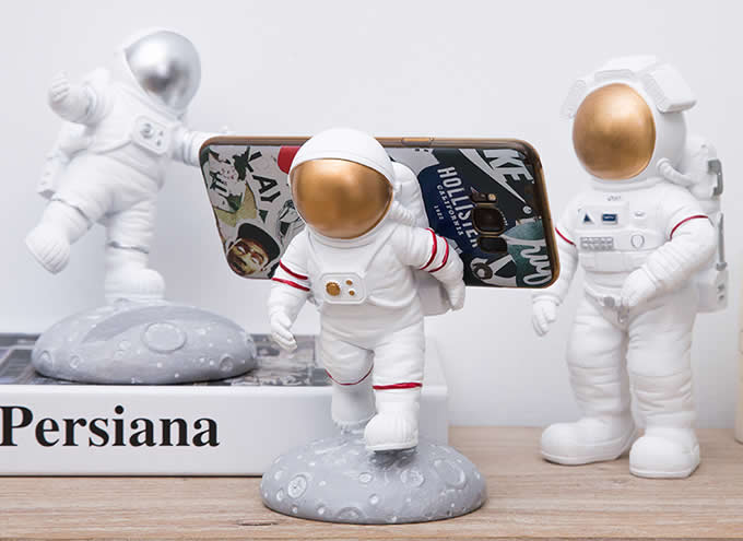   Astronauts Figures Smartphone Stand