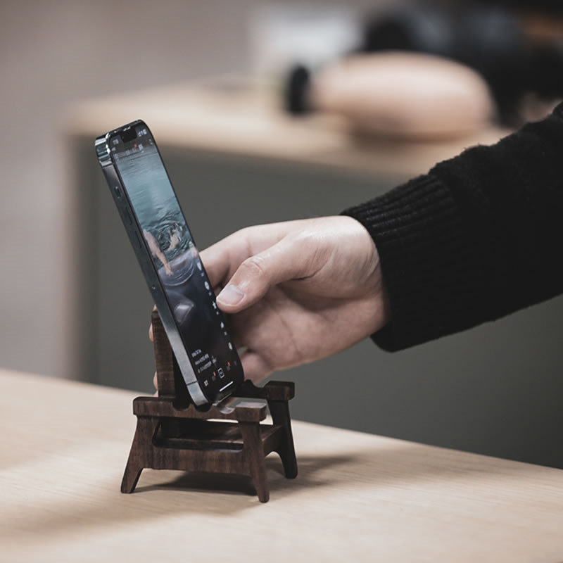 Black-Walnut-Wood-Mini-Chair-Phone-Holder