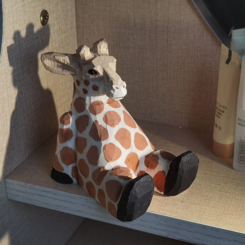 Wooden Giraffe Cell Phone Stand