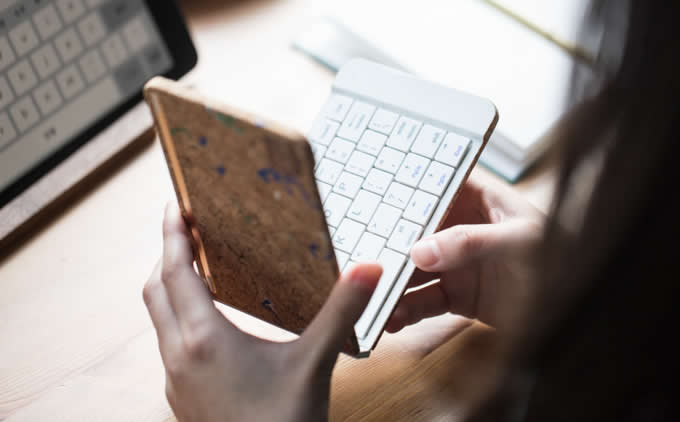  Bluetooth  Universal Pocket Folding Keyboard for Smartphones and Tablets