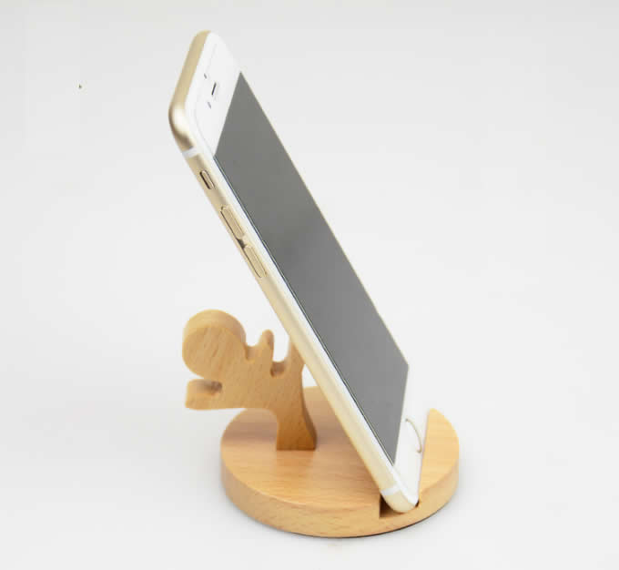 Creative Wooden Decorative Small Humanoid Cell Phone Stand