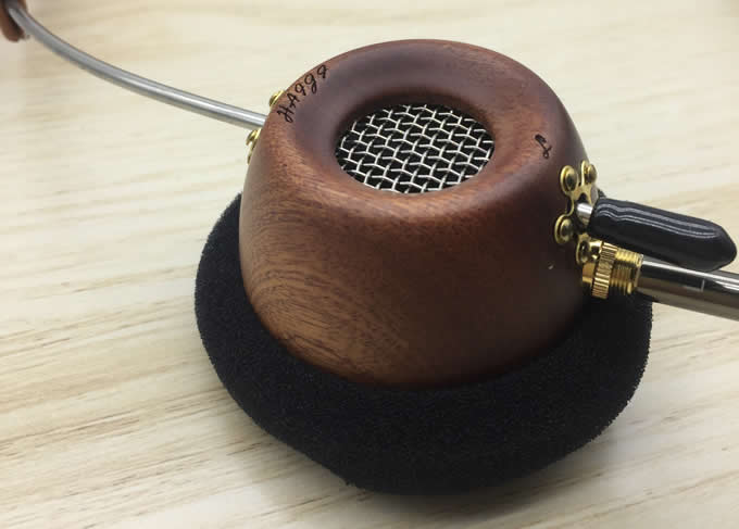 Portable Wooden On-Ear Headphone