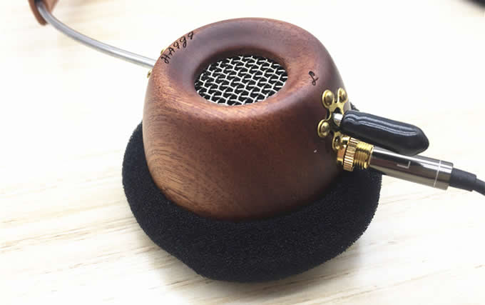 Portable Wooden On-Ear Headphone