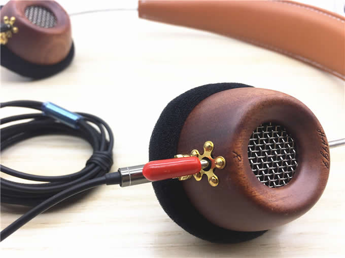 Portable Wooden On-Ear Headphone