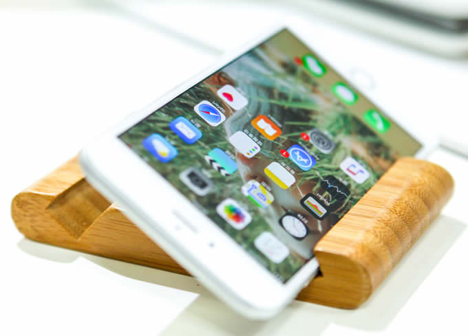  Portable Bamboo Desktop Cell Phone Holder 