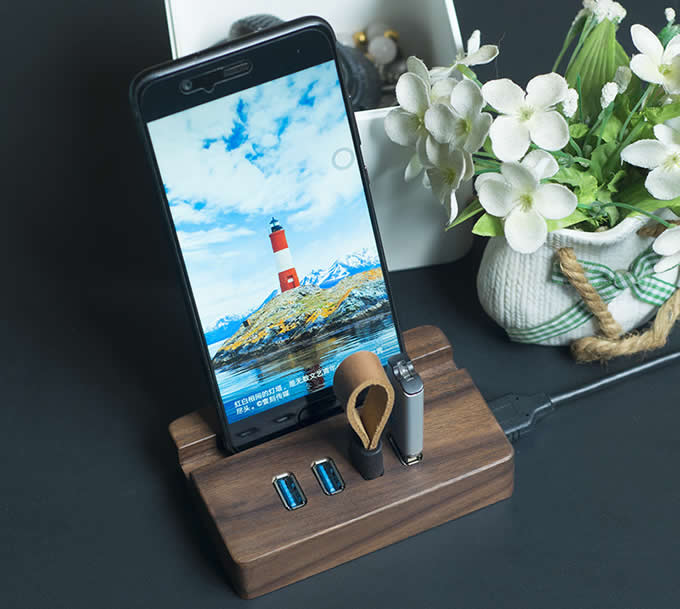  Portable Wooden USB 3.0 4-Port Hub with Stand for All Phones 