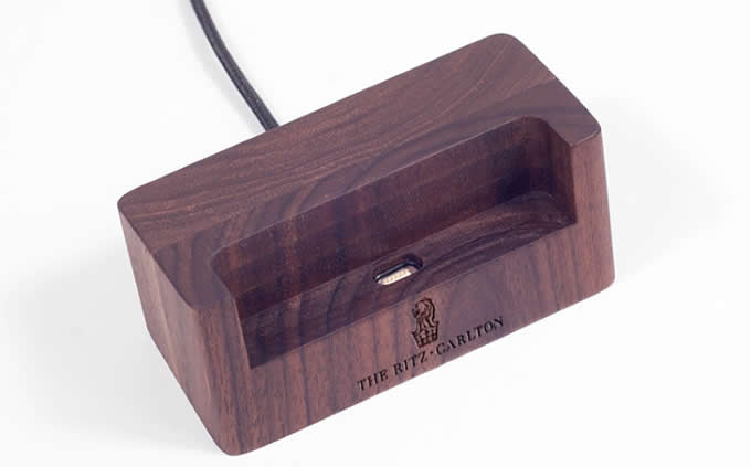 Wooden USB Type C Lightning Charging Dock Charger Station  