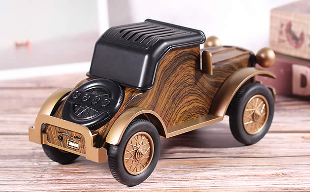 Classic vintage car imitation wood wireless bluetooth charging speaker