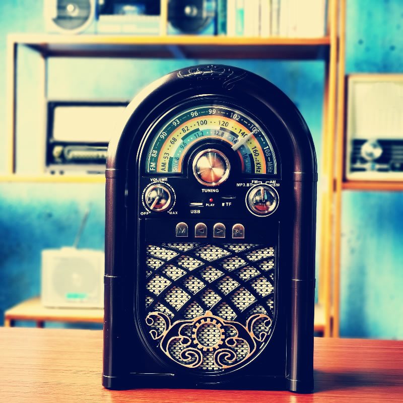 Nostalgic Retro Radio With Bluetooth Speaker Functionality