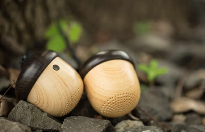 Acorn-Shaped Mini Nut Wooden Bluetooth Speaker