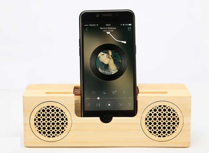  Bluetooth Wood Portable Speaker With Mobile Phone Stand Holder