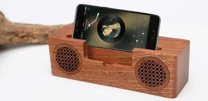  Bluetooth Wood Portable Speaker With Mobile Phone Stand Holder