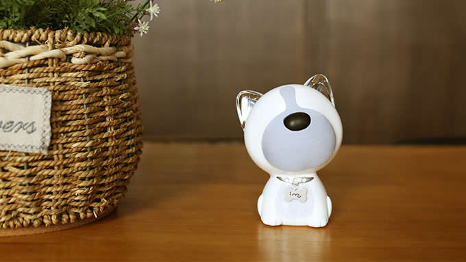  Dog Shaped Portable Bluetooth Speaker