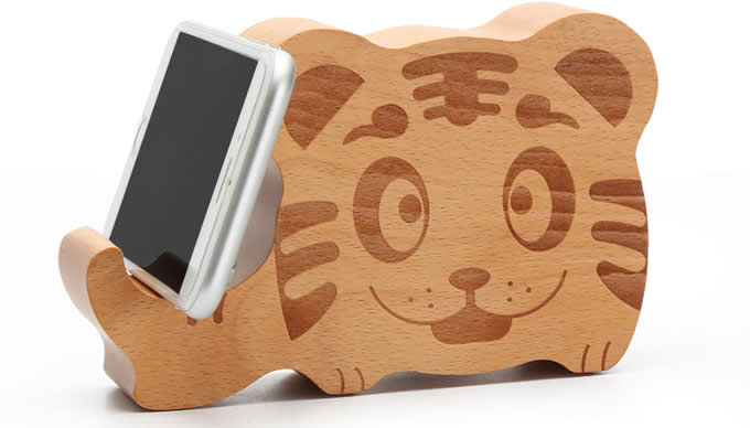   Wooden Animal Bluetooth Speaker Mobile Phone iPad Holder Stand 
