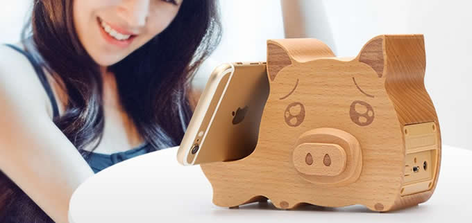   Wooden Animal Bluetooth Speaker Mobile Phone iPad Holder Stand 