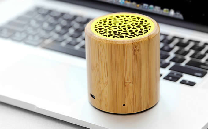 Wooden Cylinder Portable Bluetooth Speaker 