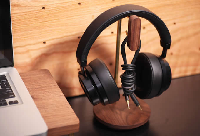  Universal Wooden Brass Headphone Stand Hanger with Cable Holder