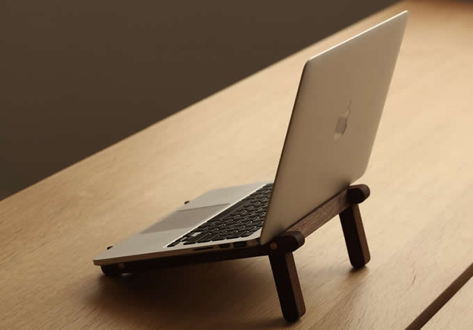 Universal Wooden Cooling Stand Holder Bracket Dock for 11-15.6 inches  Macbook  / iPad / Tablet / Notebook 