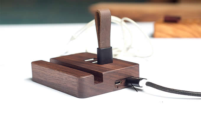 Wooden 3-Port USB Desktop Charger with Stand for All Phones